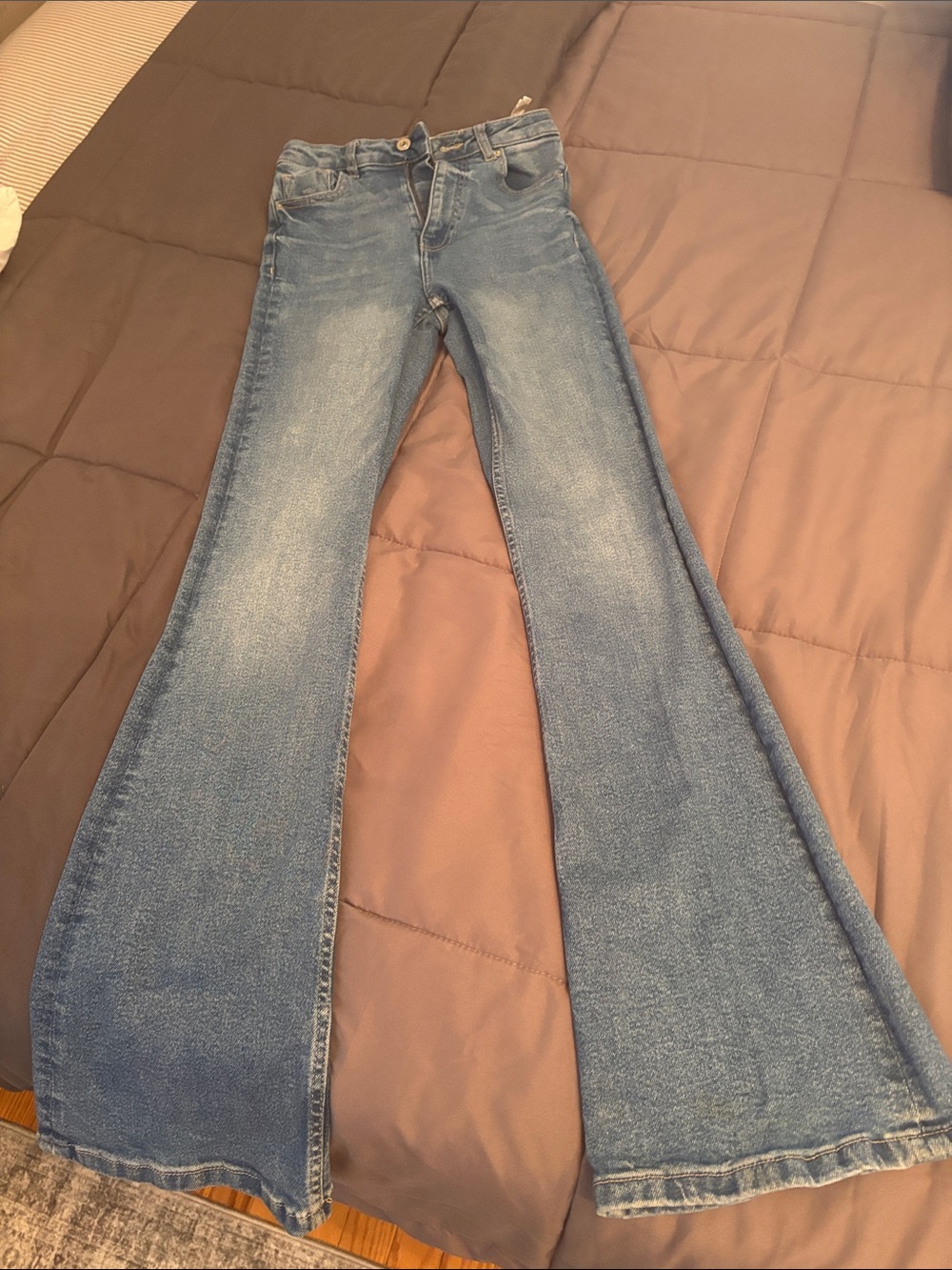 Zara Light Blue Flared Women's Jeans